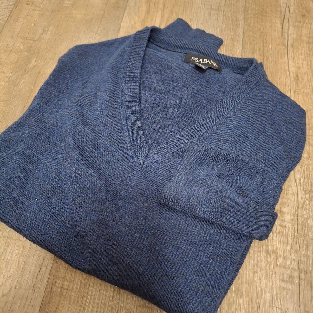 Jos A Bank Mens V-Neck Sweater L 100% Merino Wool Blue Machine Washable